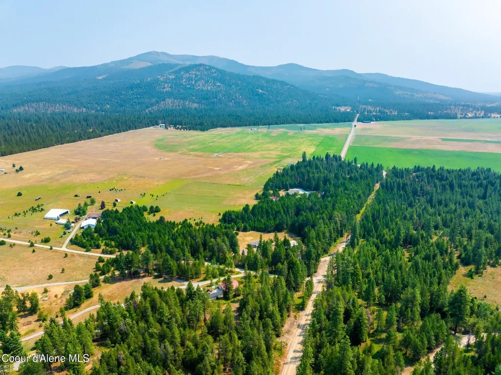 1255 Roberts Lane Blanchard ID 83804