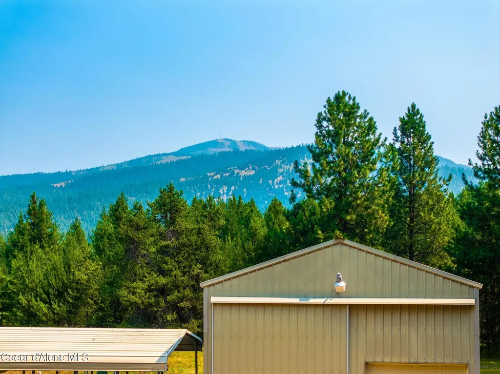 1255 Roberts Lane Blanchard ID 83804