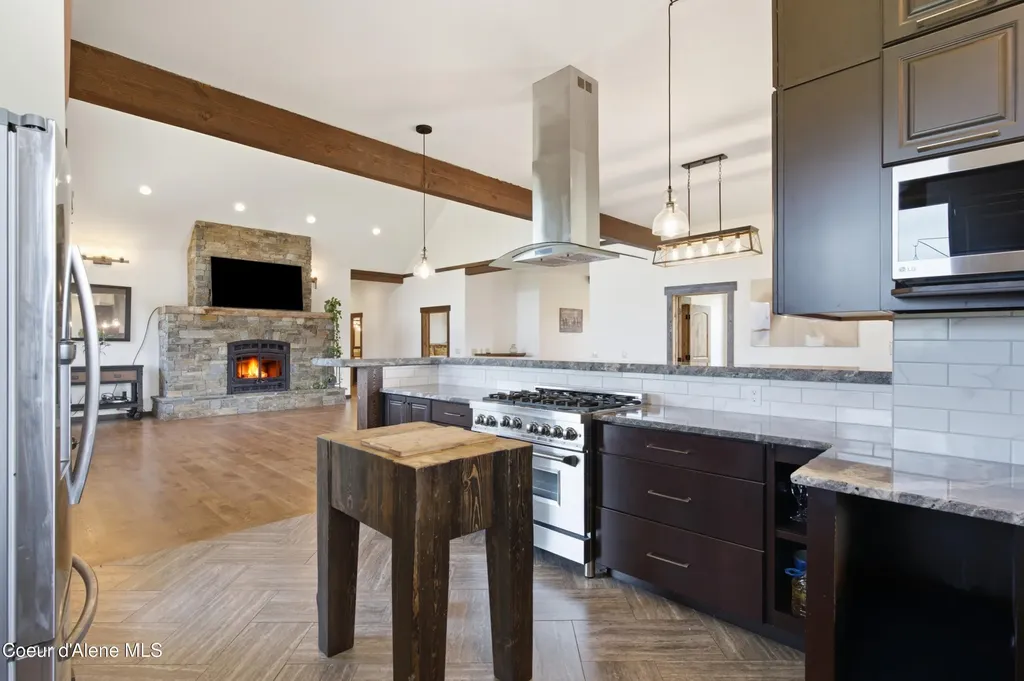 1010 Mc Quade Gulch Drive Clark Fork ID 83811