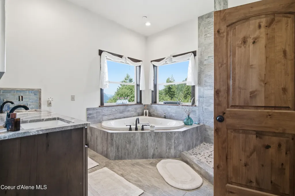1010 Mc Quade Gulch Drive Clark Fork ID 83811