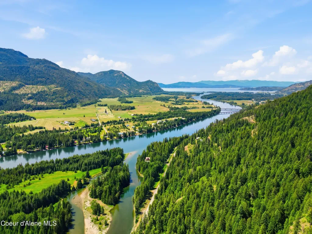 1010 Mc Quade Gulch Drive Clark Fork ID 83811