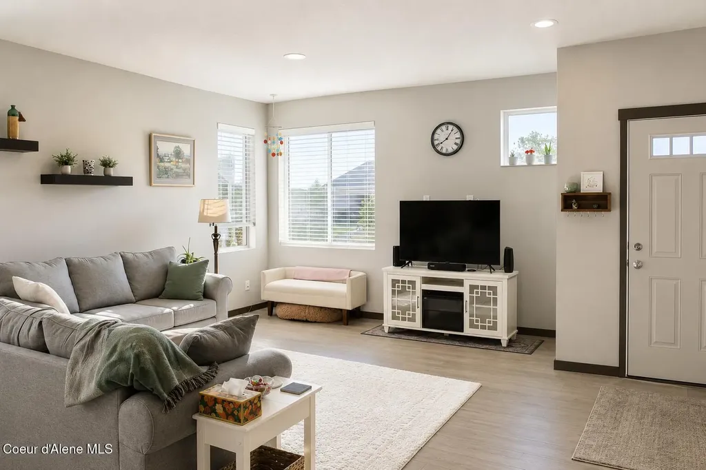 5870 W Gumwood Circle Post Falls ID 83854