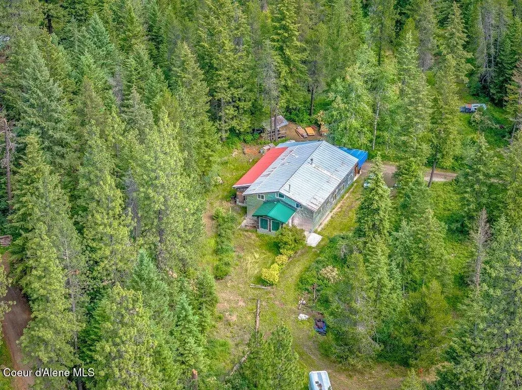 17569 N Kennan Court Hayden ID 83835