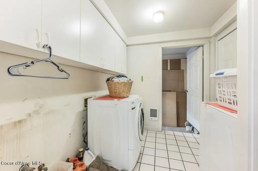 17569 N Kennan Court Hayden ID 83835