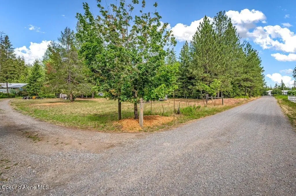 17569 N Kennan Court Hayden ID 83835