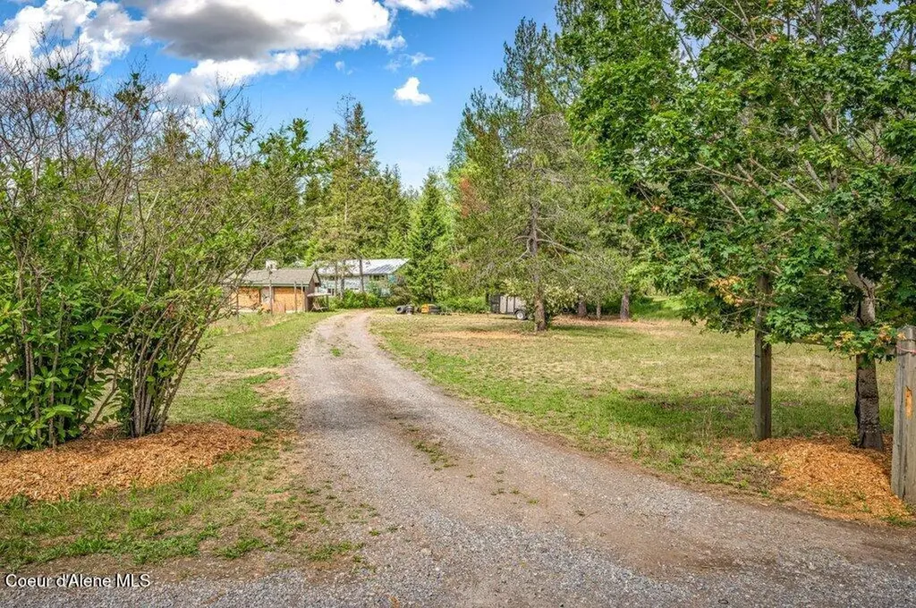 17569 N Kennan Court Hayden ID 83835