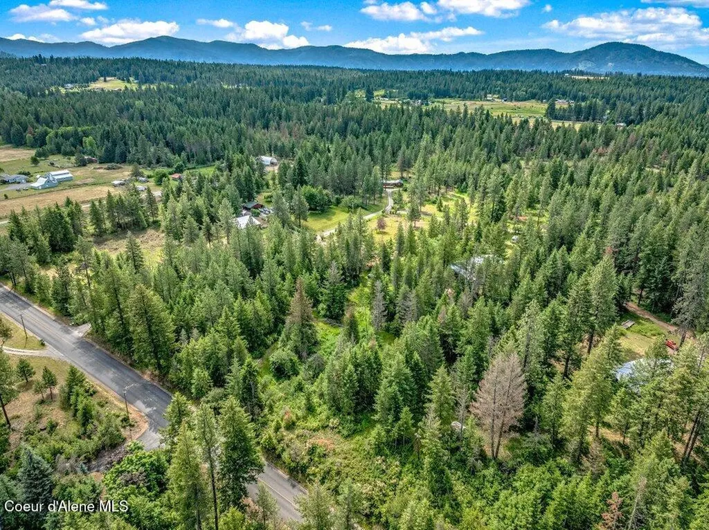 17569 N Kennan Court Hayden ID 83835