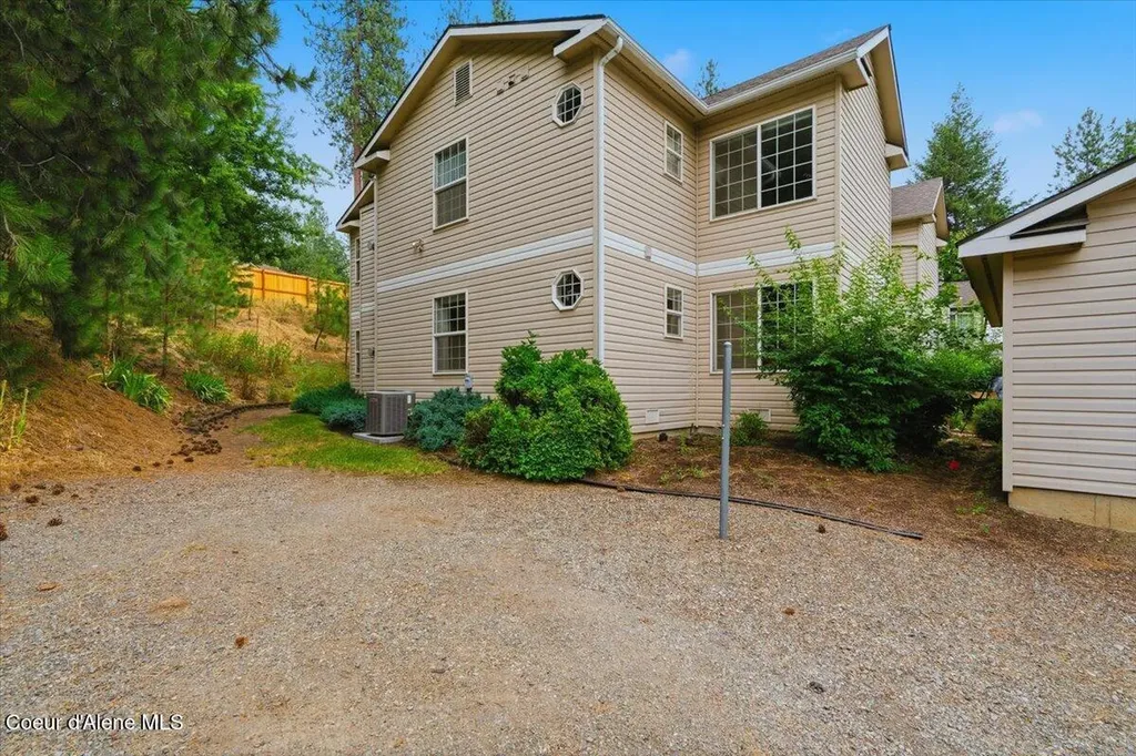 8352 N Village Drive Hayden ID 83835