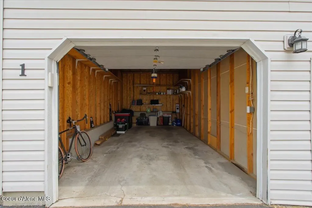 8352 N Village Drive Hayden ID 83835