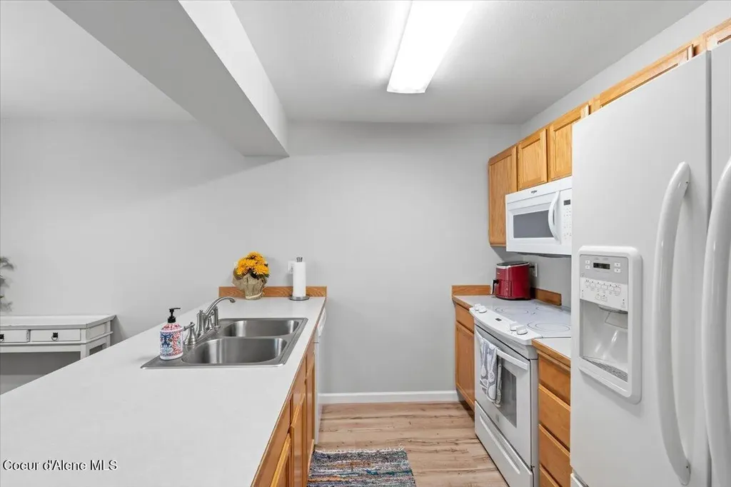 8352 N Village Drive Hayden ID 83835