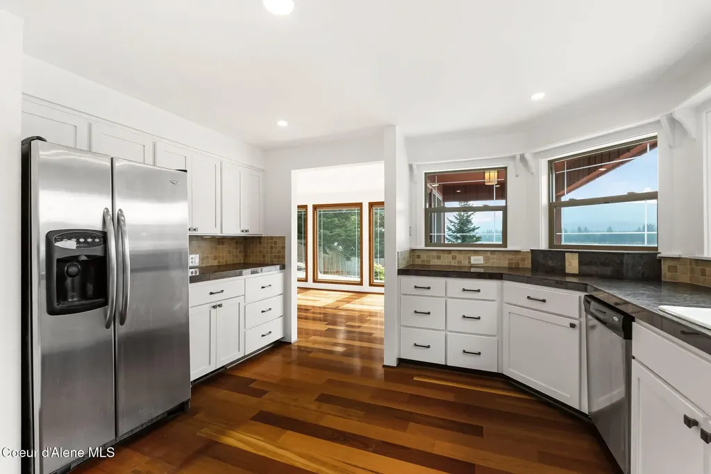 161 River Birch Road Laclede ID 83841
