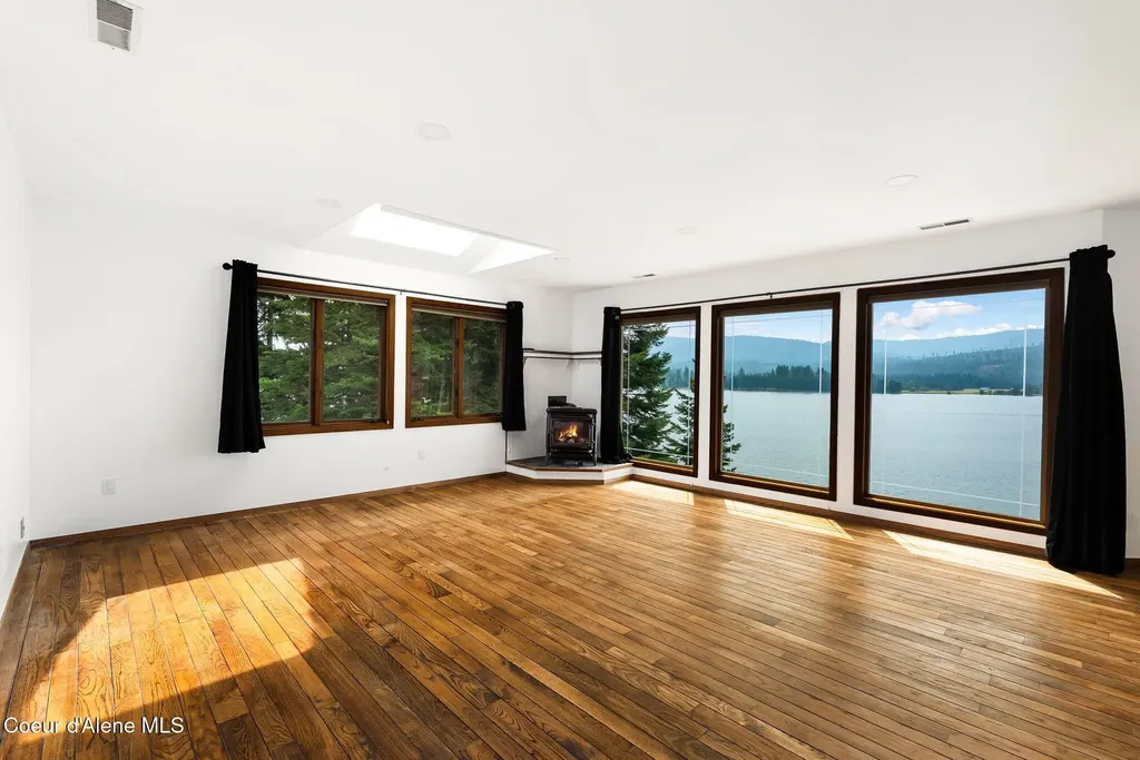 161 River Birch Road Laclede ID 83841