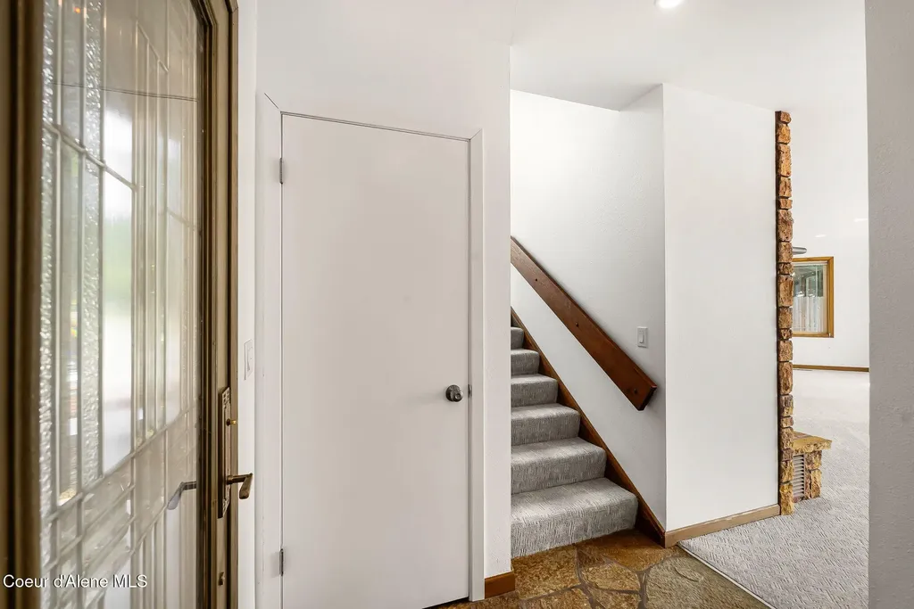 161 River Birch Road Laclede ID 83841