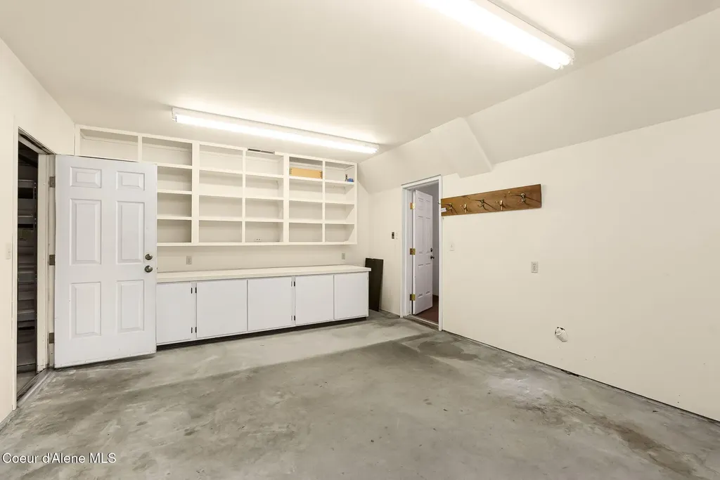 161 River Birch Road Laclede ID 83841