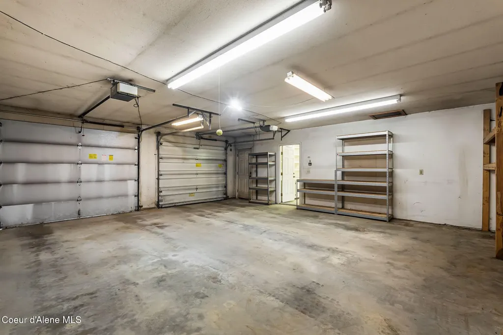 161 River Birch Road Laclede ID 83841