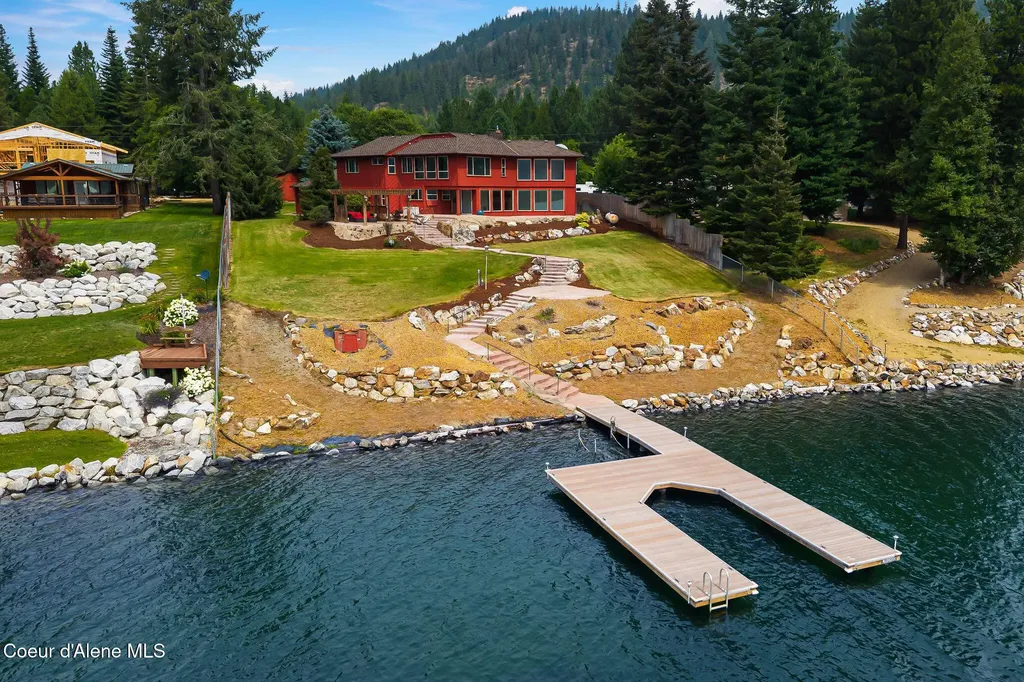 161 River Birch Road Laclede ID 83841