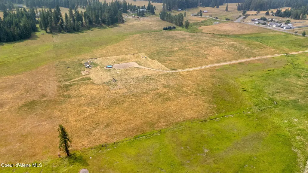 4289 Paradise Valley Road Bonners Ferry ID 83805