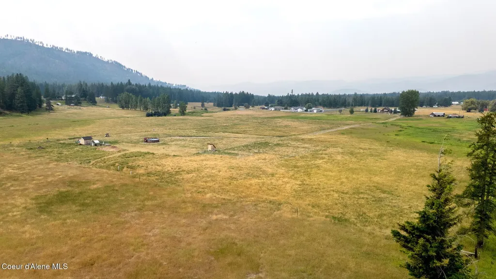 4289 Paradise Valley Road Bonners Ferry ID 83805