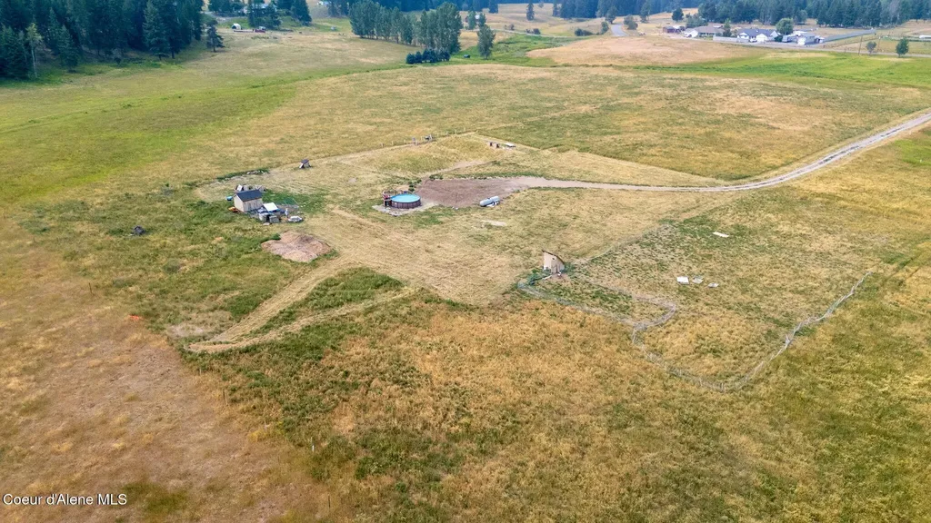 4289 Paradise Valley Road Bonners Ferry ID 83805