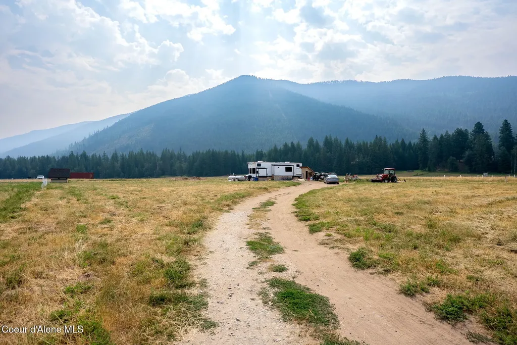 4289 Paradise Valley Road Bonners Ferry ID 83805