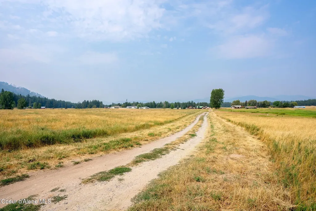 4289 Paradise Valley Road Bonners Ferry ID 83805