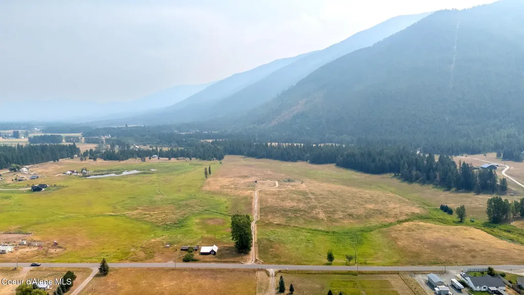 4289 Paradise Valley Road Bonners Ferry ID 83805