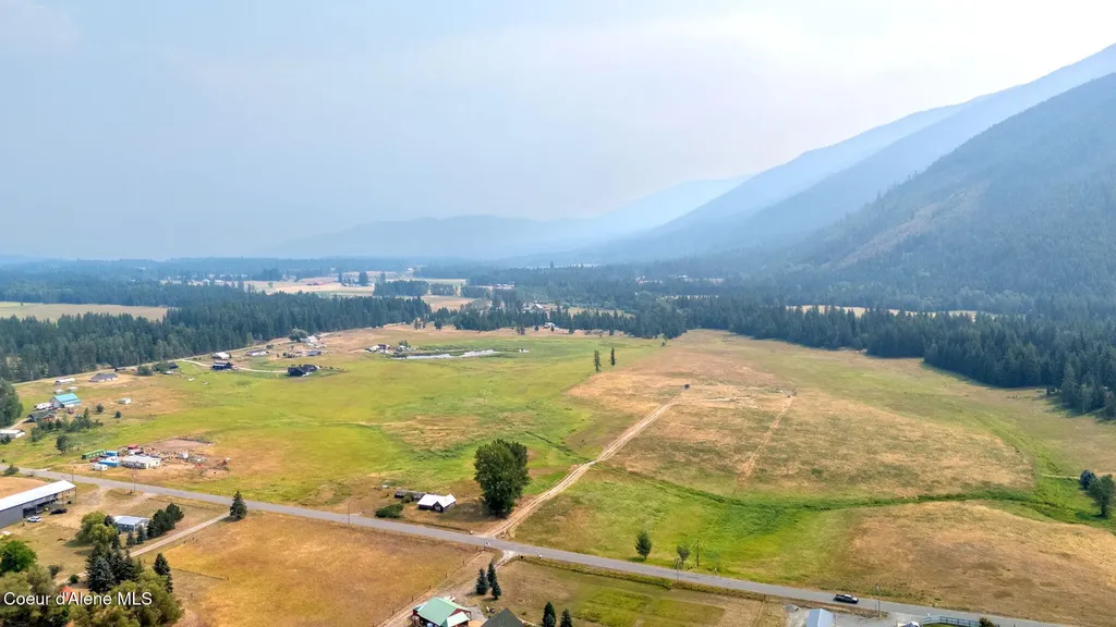 4289 Paradise Valley Road Bonners Ferry ID 83805