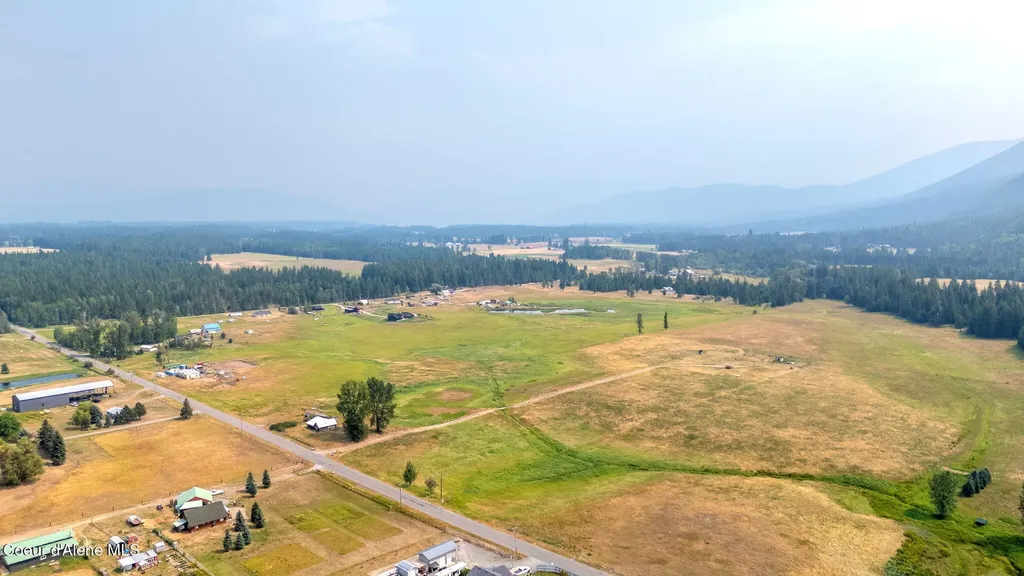 4289 Paradise Valley Road Bonners Ferry ID 83805
