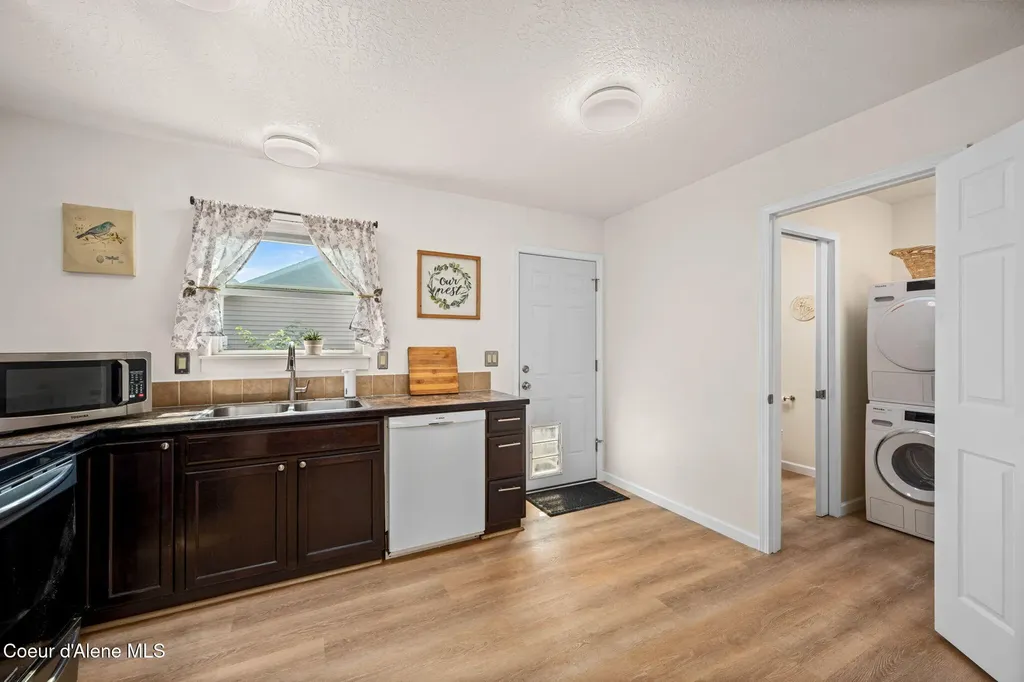 2077 N Travis Lane Post Falls ID 83854