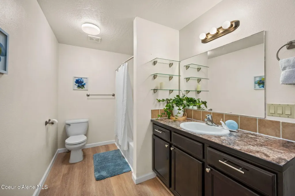 2077 N Travis Lane Post Falls ID 83854