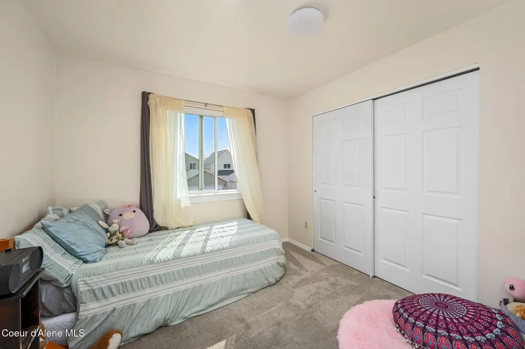 2077 N Travis Lane Post Falls ID 83854
