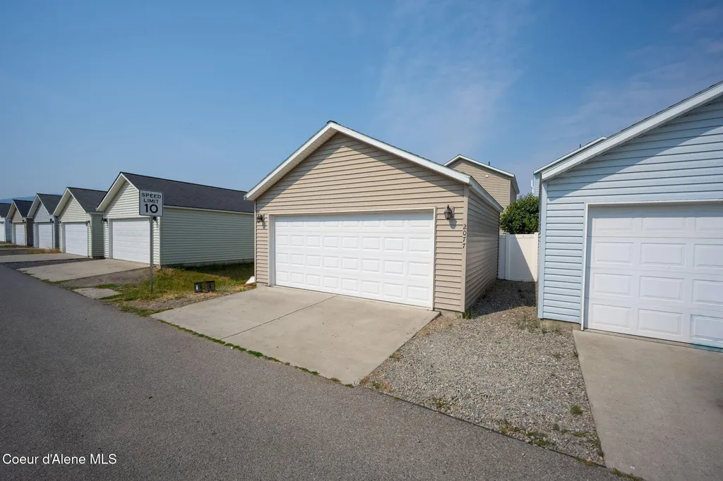 2077 N Travis Lane Post Falls ID 83854