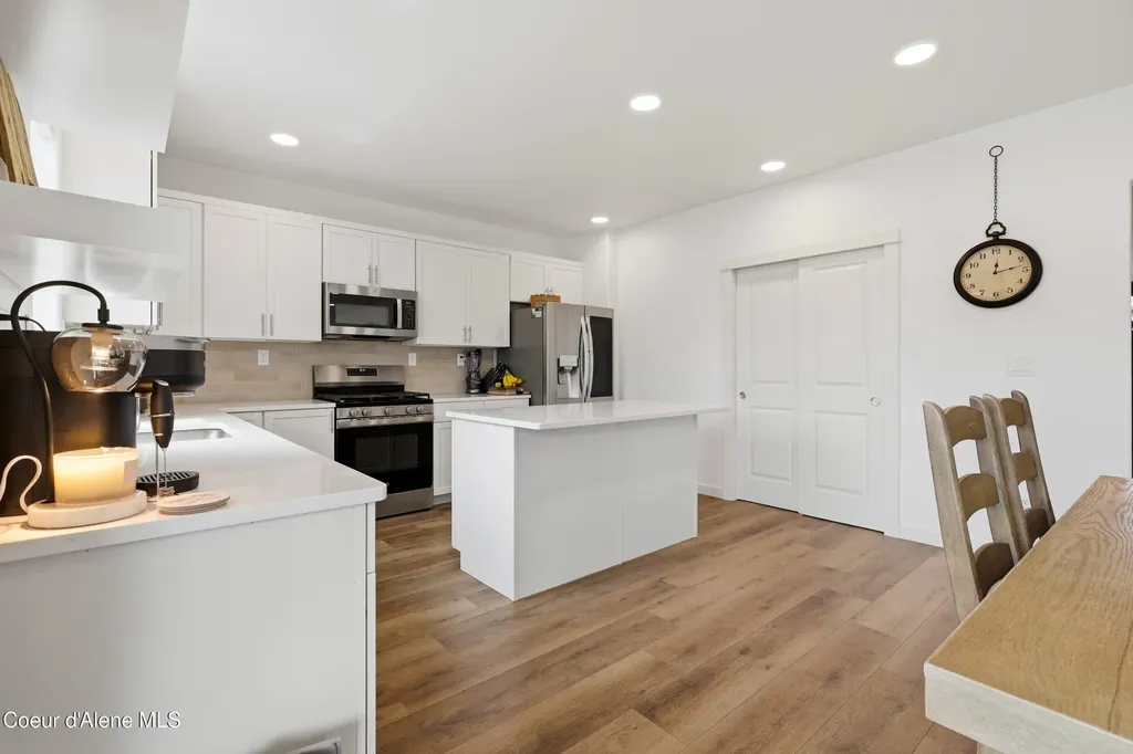 650 Ripatti Way Hayden ID 83835