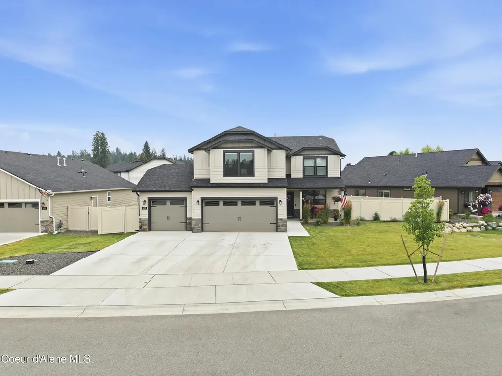 650 Ripatti Way Hayden ID 83835