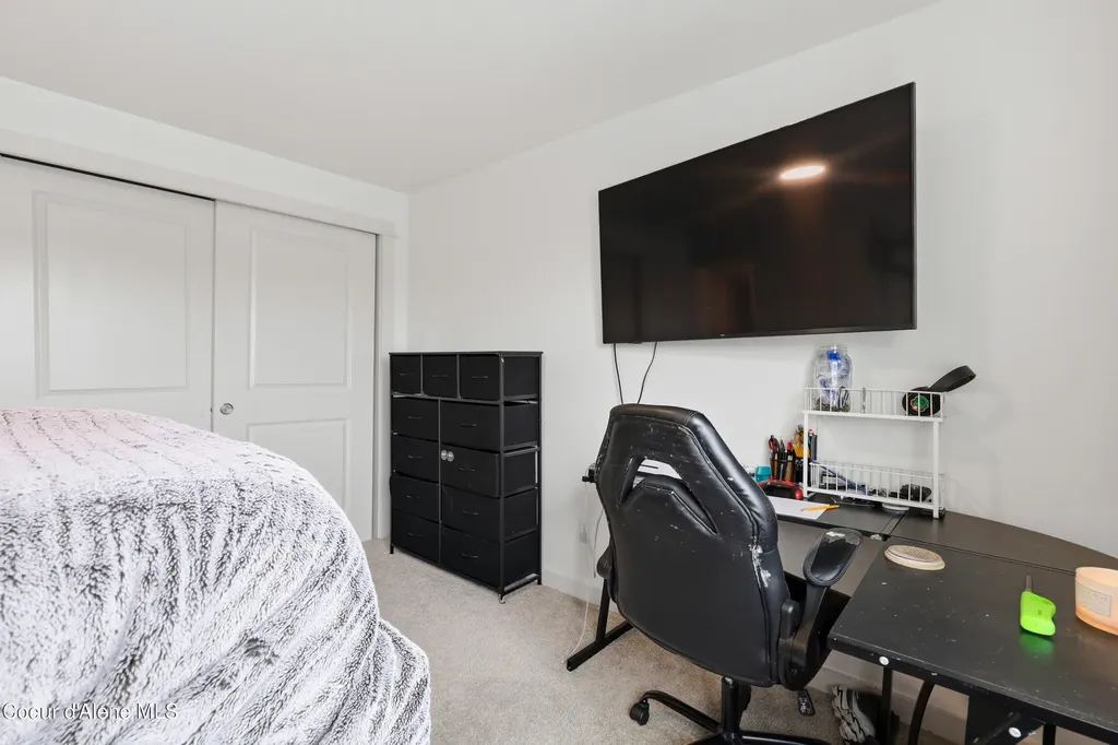 650 Ripatti Way Hayden ID 83835