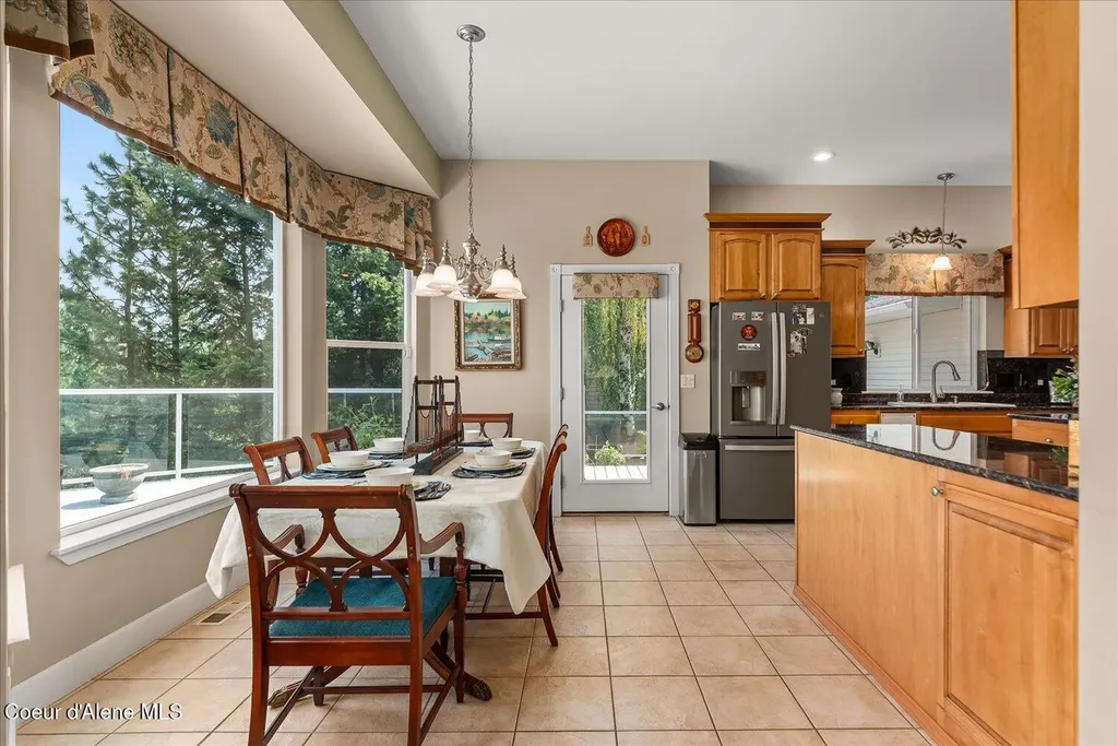16703 W Riverview Drive Post Falls ID 83854