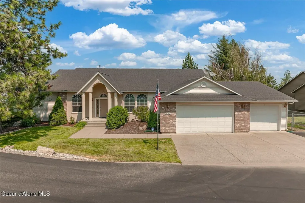 16703 W Riverview Drive Post Falls ID 83854