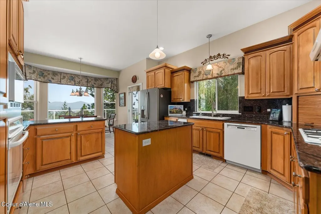 16703 W Riverview Drive Post Falls ID 83854
