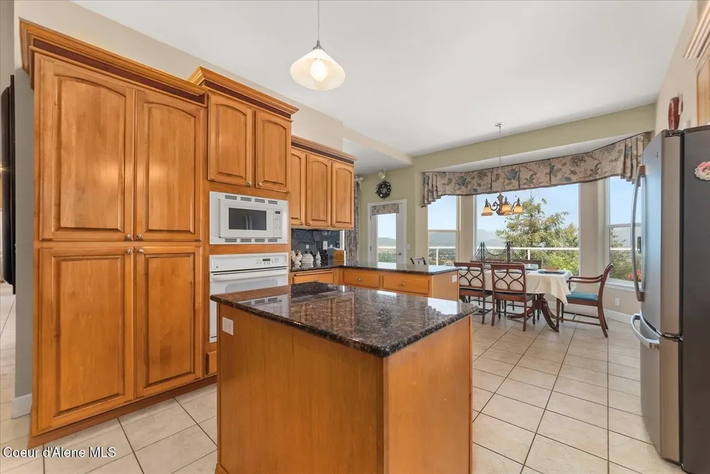 16703 W Riverview Drive Post Falls ID 83854
