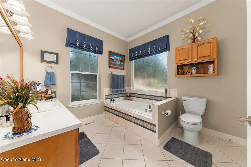 16703 W Riverview Drive Post Falls ID 83854