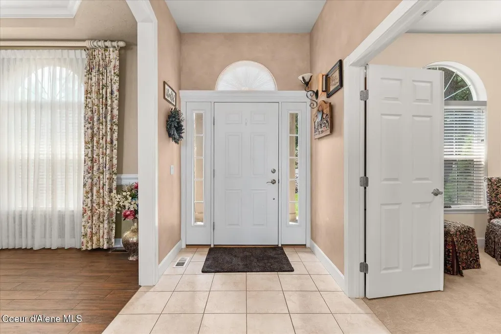 16703 W Riverview Drive Post Falls ID 83854