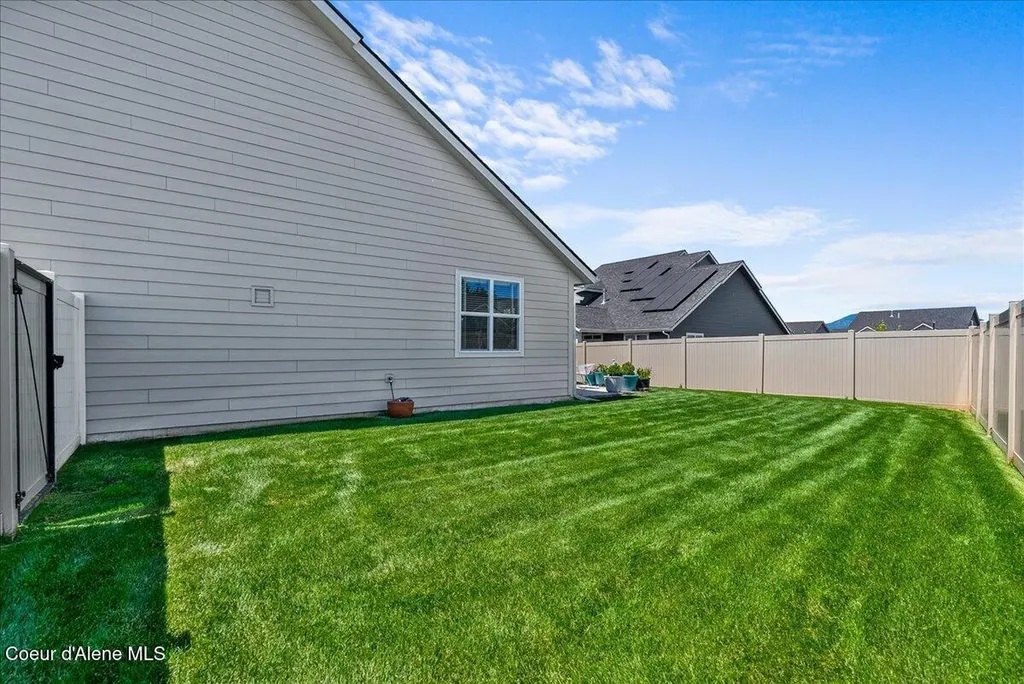 4643 E Corsac Fox Avenue Post Falls ID 83854