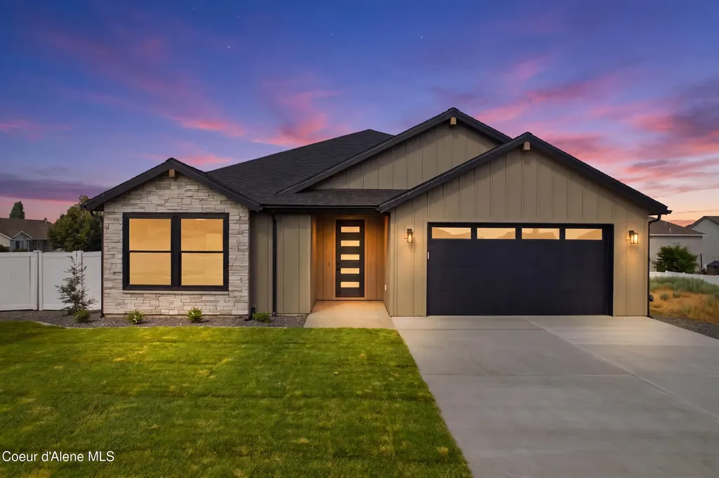 3223 N Van Winkle Street Post Falls ID 83854