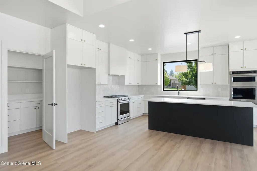 3223 N Van Winkle Street Post Falls ID 83854