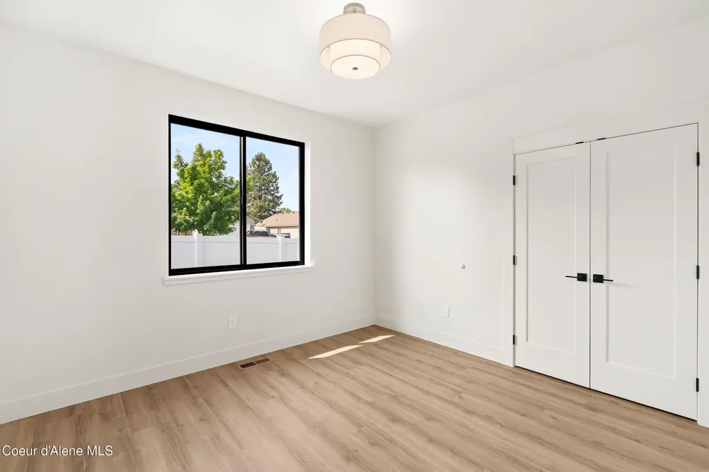 3223 N Van Winkle Street Post Falls ID 83854
