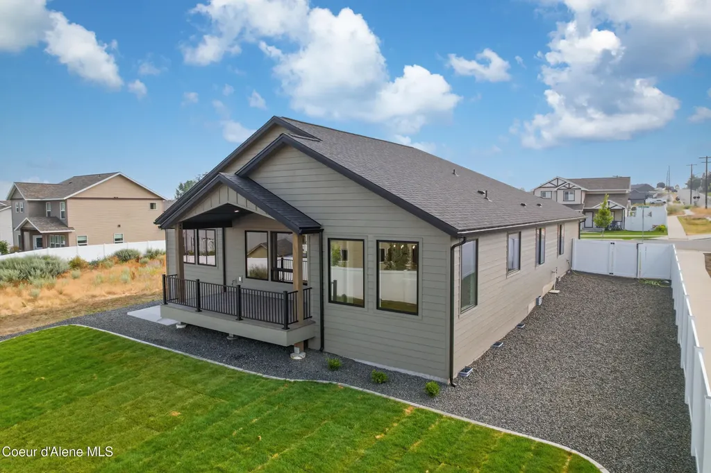 3223 N Van Winkle Street Post Falls ID 83854