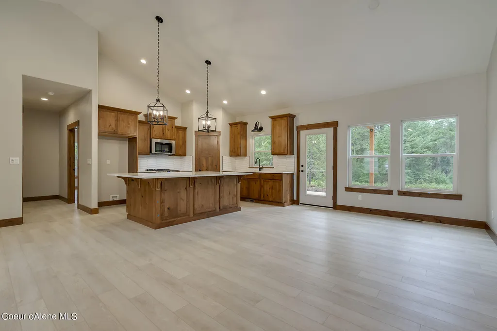 L1B8 N Eclipse Road Rathdrum ID 83858