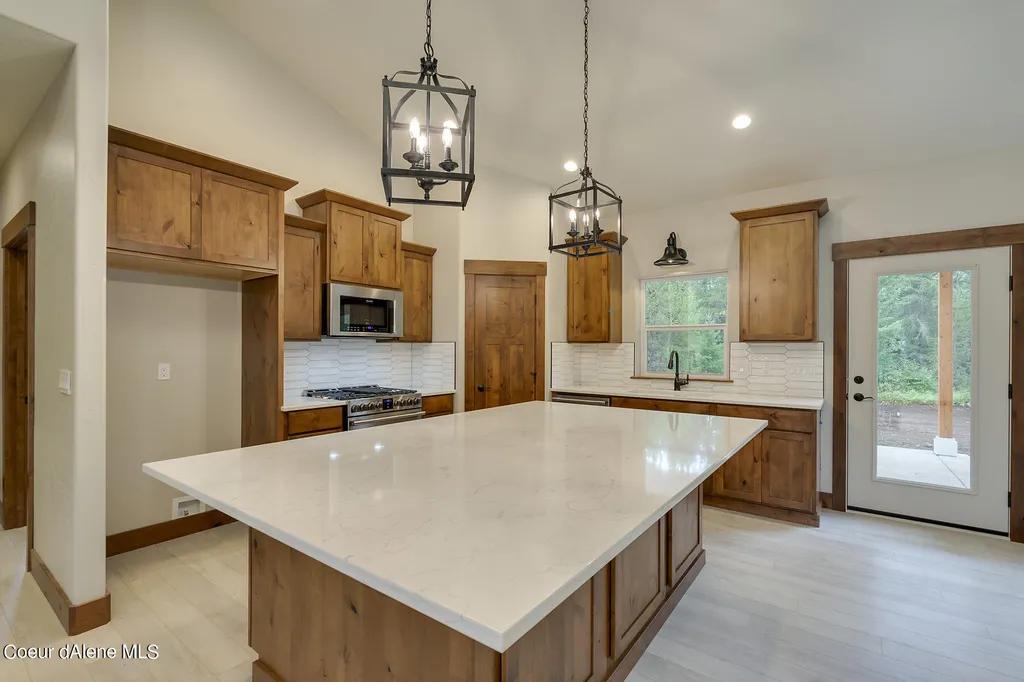 L1B8 N Eclipse Road Rathdrum ID 83858