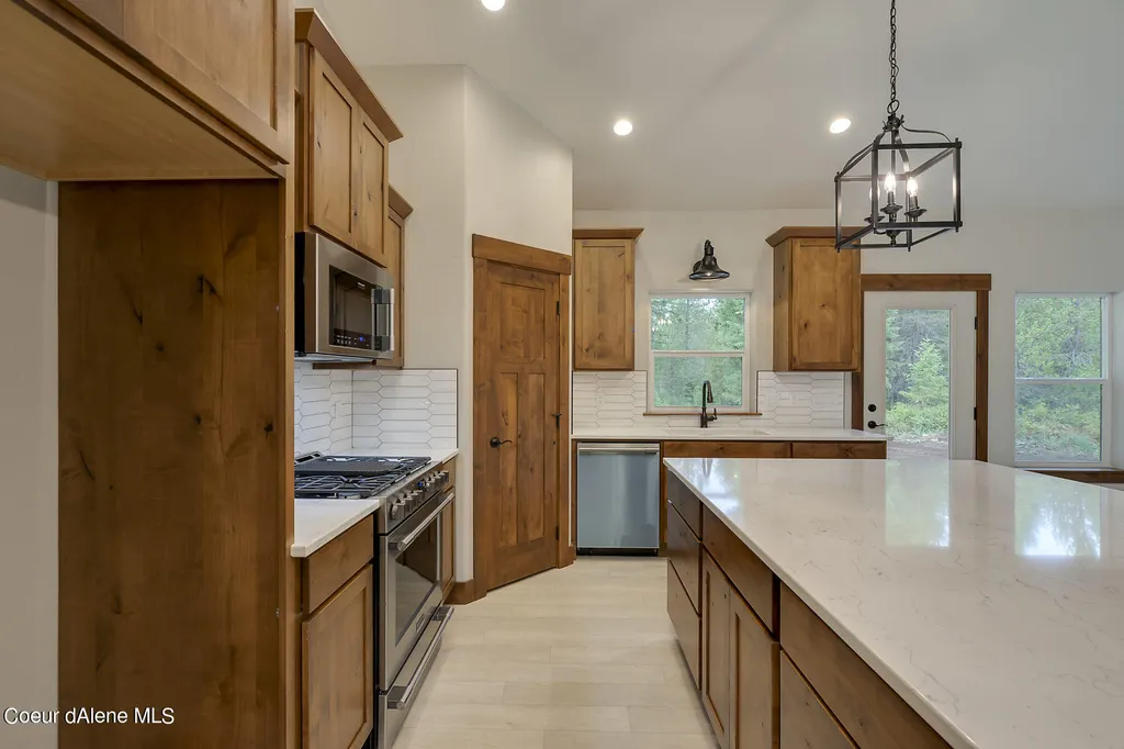 L1B8 N Eclipse Road Rathdrum ID 83858