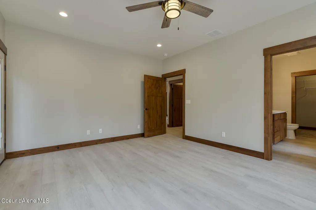 L1B8 N Eclipse Road Rathdrum ID 83858